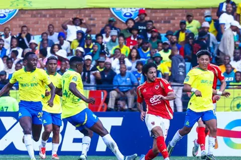 تشكيل صنداونز.. تغيير اضطراري.. وشالوليلي على مقاعد البدلاء أمام الأهلي